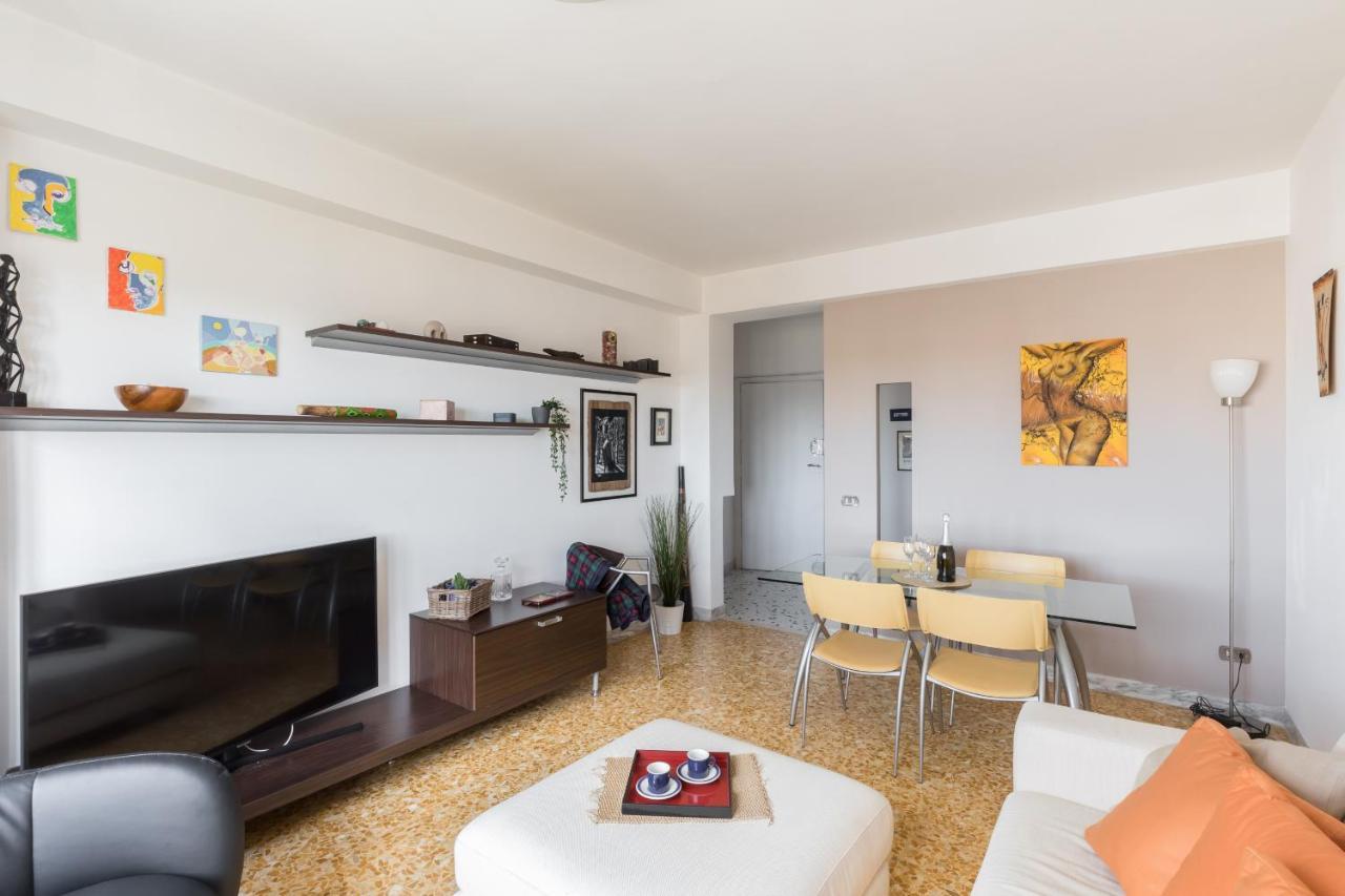 Amoretti Apartment, 6 Persone, 3 Camere, 2 Bagni, Balcone, Wi-Fi, Metro B Monti Tiburtini Róma Kültér fotó