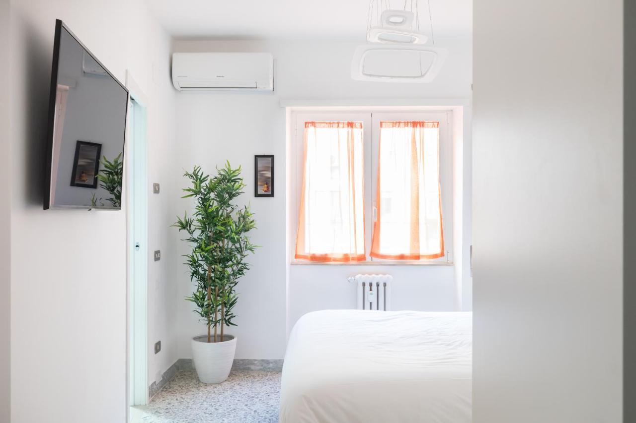 Amoretti Apartment, 6 Persone, 3 Camere, 2 Bagni, Balcone, Wi-Fi, Metro B Monti Tiburtini Róma Kültér fotó